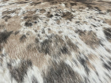 Load image into Gallery viewer, Premium Exotic Cowhide 1.62 x 2.01 m