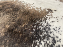 Load image into Gallery viewer, Premium Exotic Cowhide 2.19 x 2.19 m