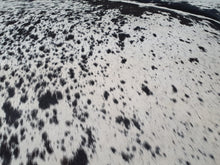 Load image into Gallery viewer, Premium Exotic Cowhide 1.92 x 2.12 m