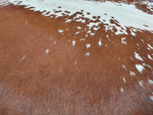 Load image into Gallery viewer, Premium Exotic Cowhide 2.04 x 2.16 m