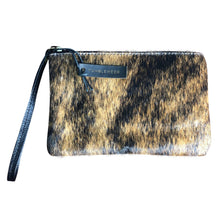 Load image into Gallery viewer, Tumbleweed Natural Cowhide Clutch