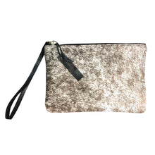 Load image into Gallery viewer, Tumbleweed Natural Cowhide Clutch