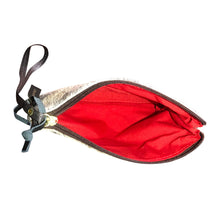 Load image into Gallery viewer, Tumbleweed Natural Cowhide Clutch