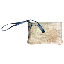 Load image into Gallery viewer, Tumbleweed Natural Cowhide Clutch