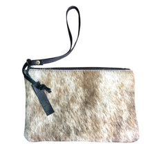Load image into Gallery viewer, Tumbleweed Natural Cowhide Clutch