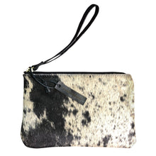 Load image into Gallery viewer, Tumbleweed Natural Cowhide Clutch