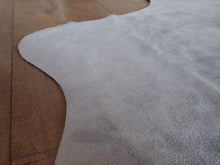 Load image into Gallery viewer, Natural Suede Rug Silver 1.50 x 2.00 m